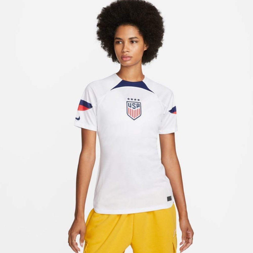 NWT Nike size xl soccer USA dri fit top